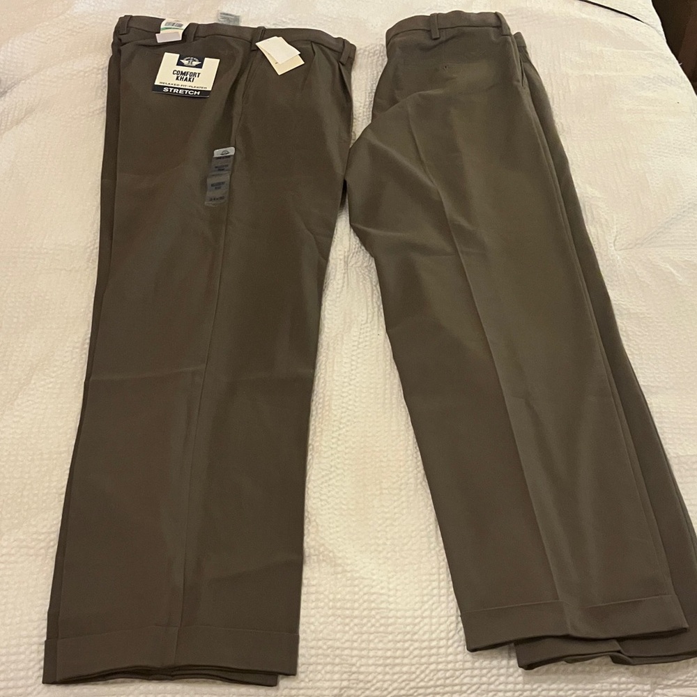 Dockers Men’s Khaki Pants 2 pair